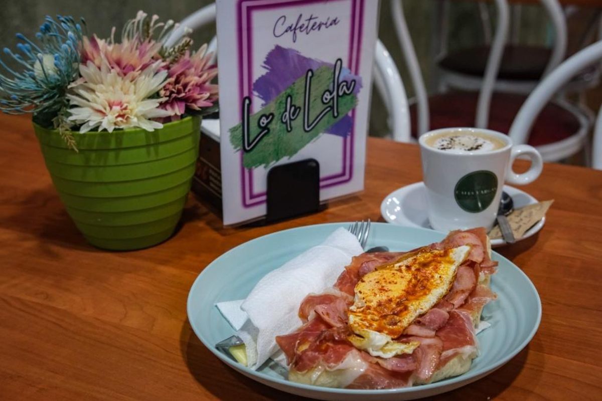 Propuesta de desayuno de LO DE LOLA.