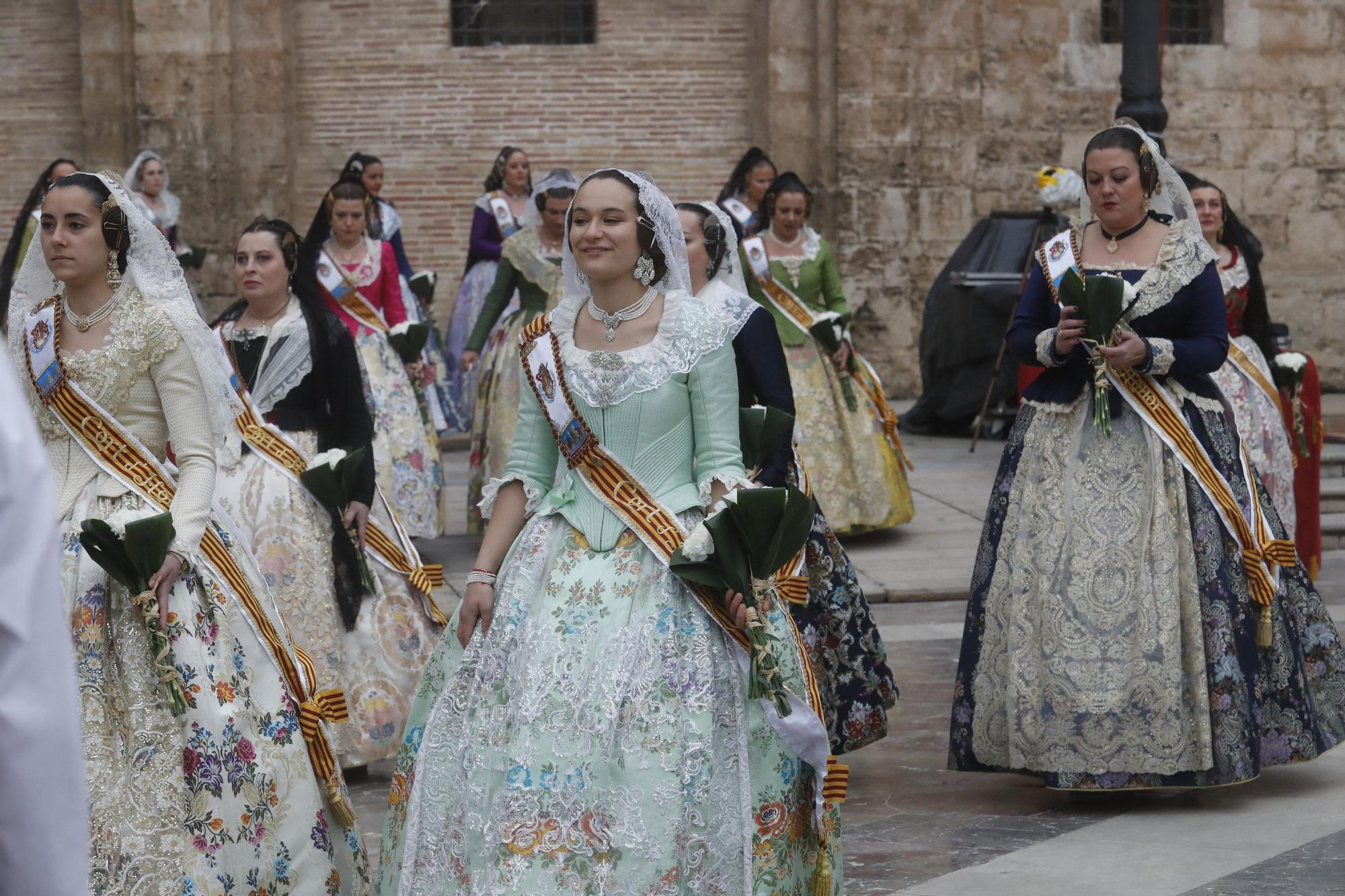 Búscate en el segundo día de ofrenda por la calle de la Paz (entre las 17:00 a las 18:00 horas)