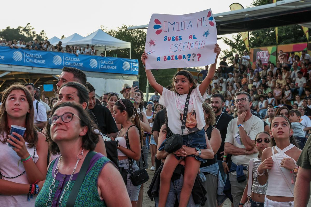 Iván Ferreiro, Emilia, Love of Lesbian, Molotow y Alcalá Norte en la segunda jornada del PortAmérica 2025
