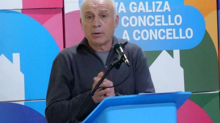O alcaldable nacionalista Xoán Castaño nun acto de campaña /cedida