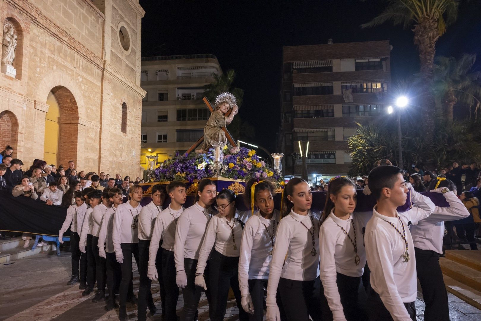 Encuentro de la Vía Dolorosa en Torrevieja del Miércoles Santo con la presencia del obispo José Ignacio Munilla