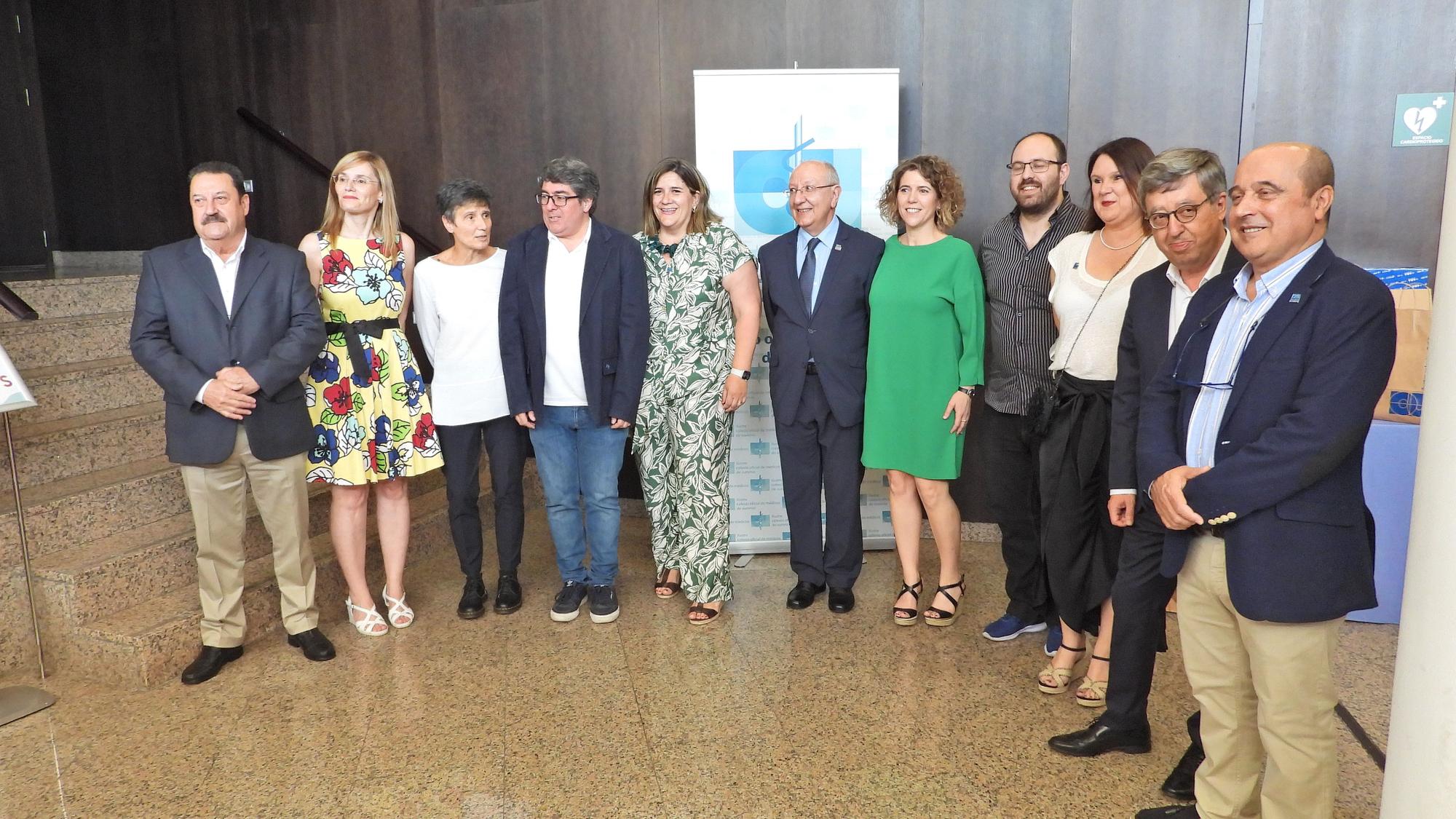 Integrantes de la directiva del Colegio de Médicos de Ourense, que preside Pilar Garzón.