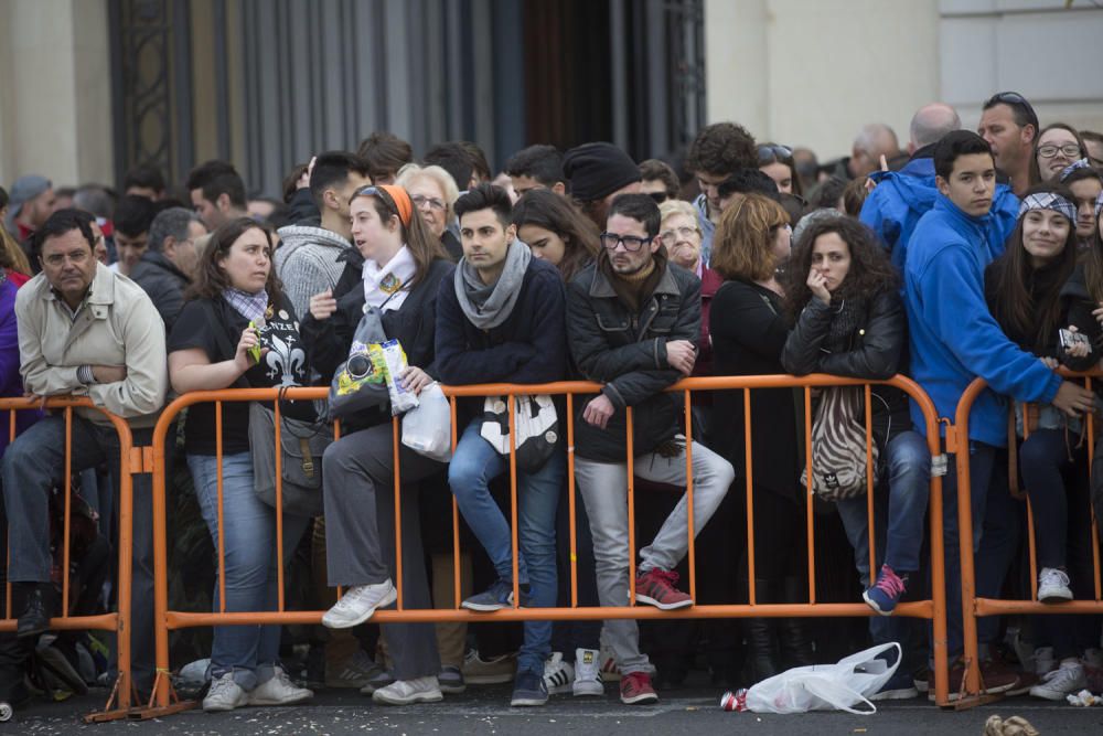 Búscate en la mascletà del 15 de marzo