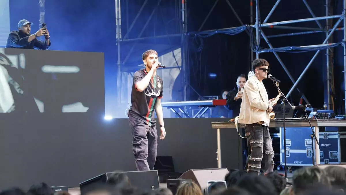 La Quintana se entrega al concierto de Los40 Santiago Pop