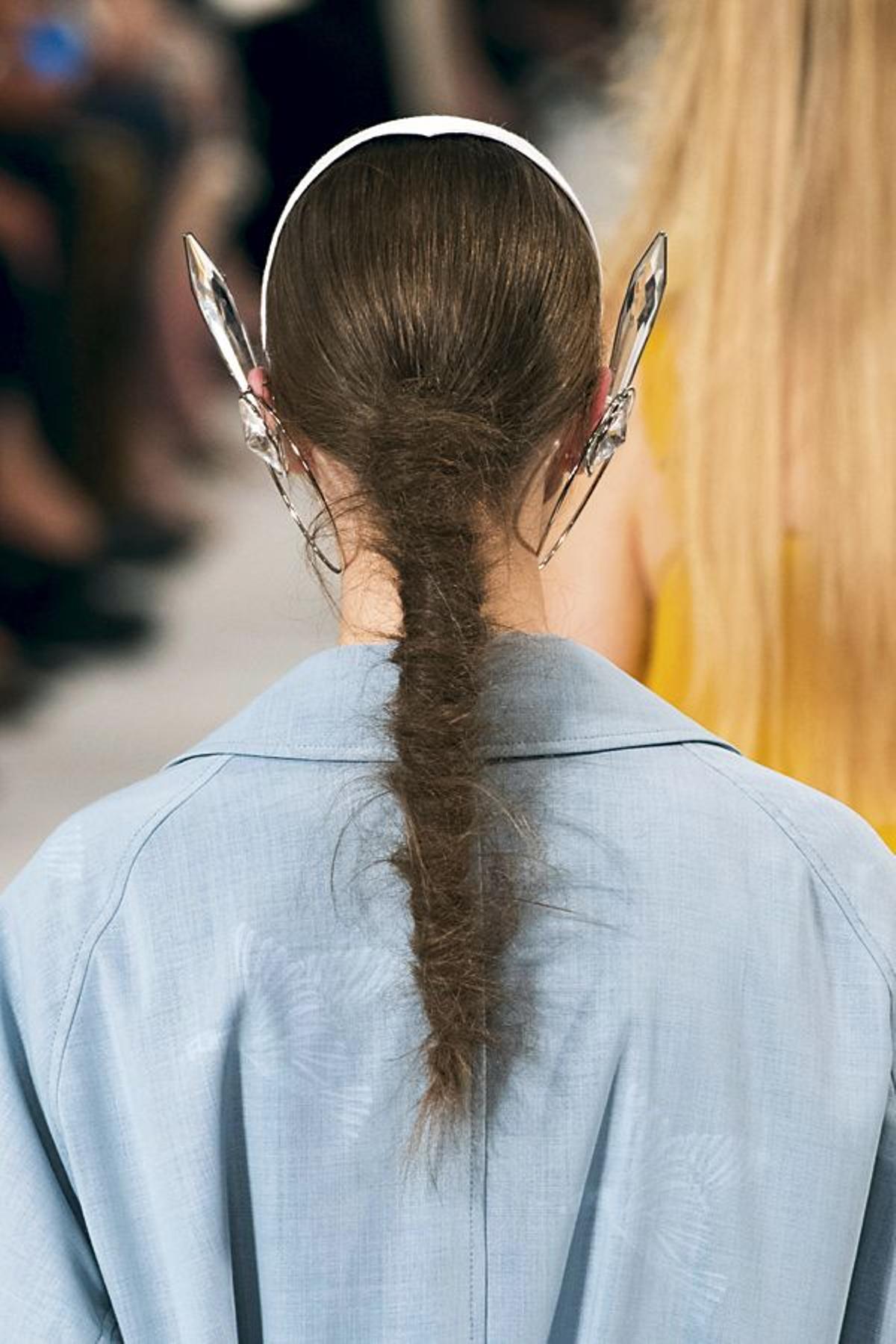 Oda a las trenzas: desfile de Margiela S17