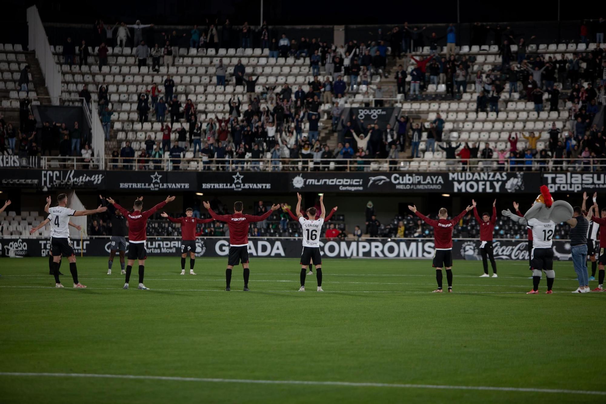 FC Cartagena - Sporting de Gijón en imágenes