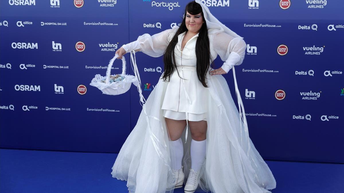 netta of israel poses on the blue carpet eurovision lisboa