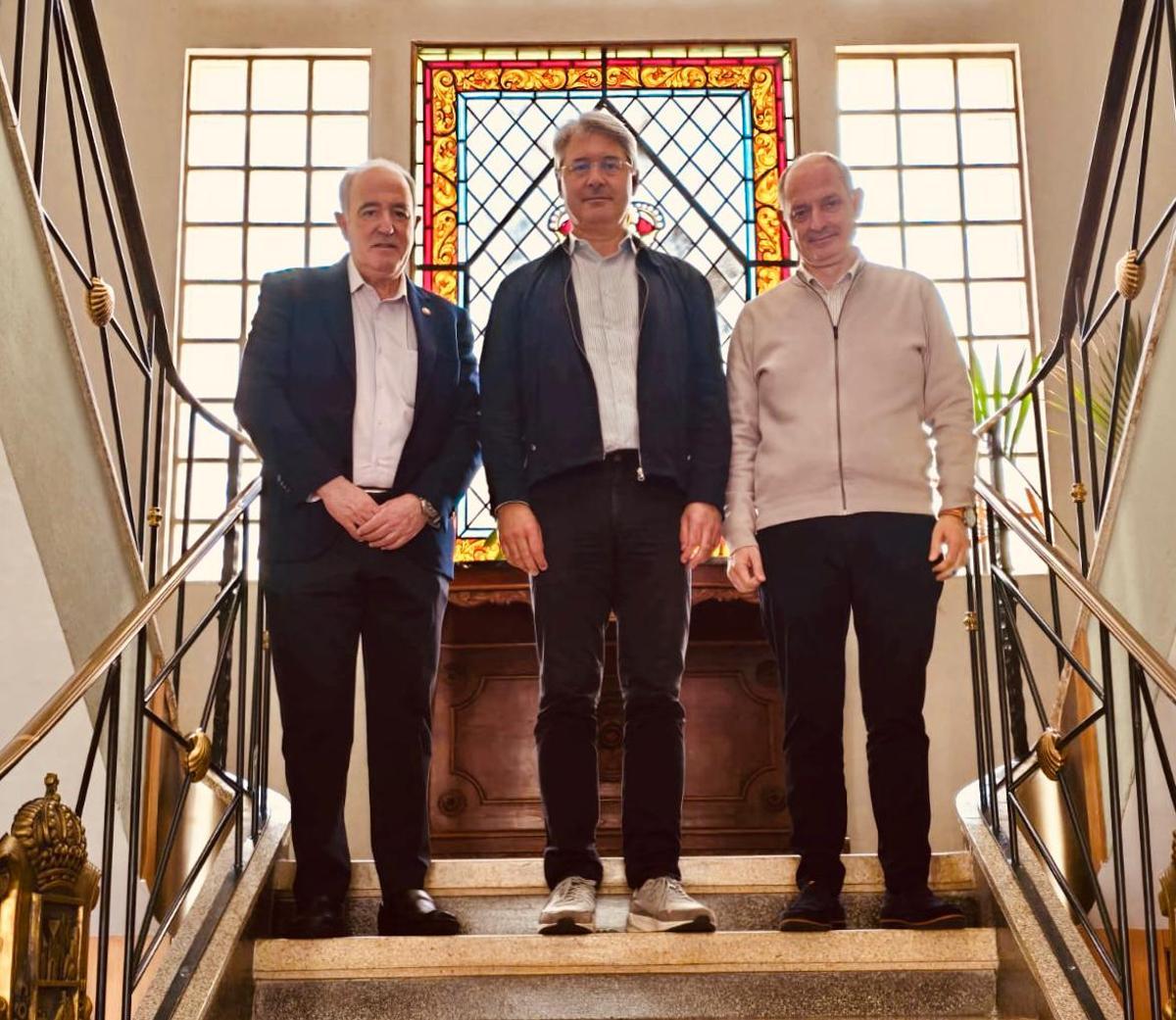 Carlos Martín Cosme, José Cacabelos y Víctor Otero Prol.