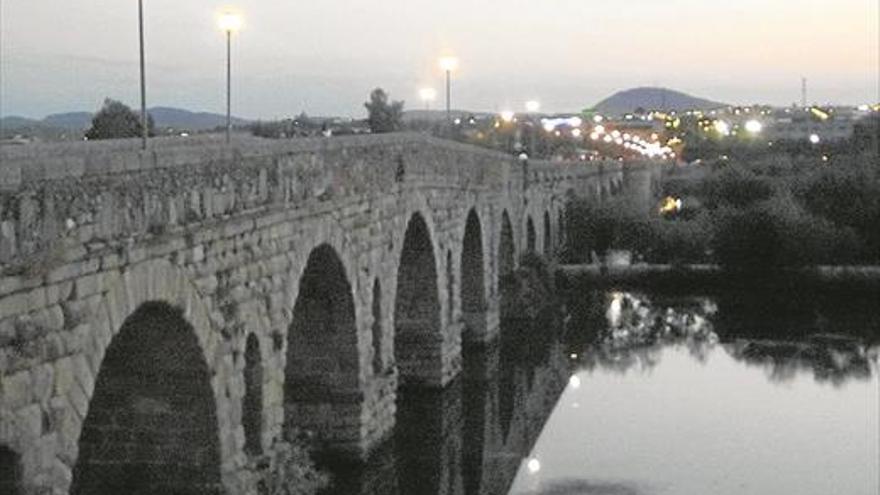 Elecnor instalará por 172.000 euros la nueva iluminación del puente romano