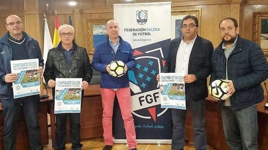 Asistentes a la presentación del torneo. // FdV