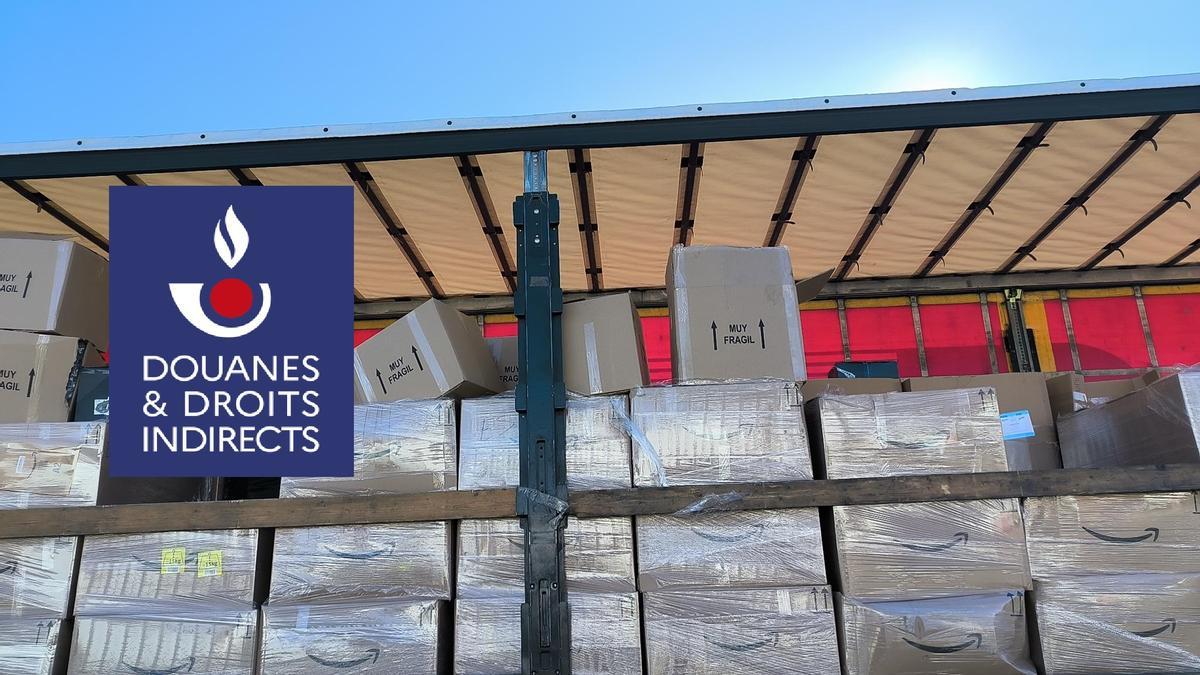 Un camió amb caixes d'Amazon on hi havia la marihuana oculta al Pertús.