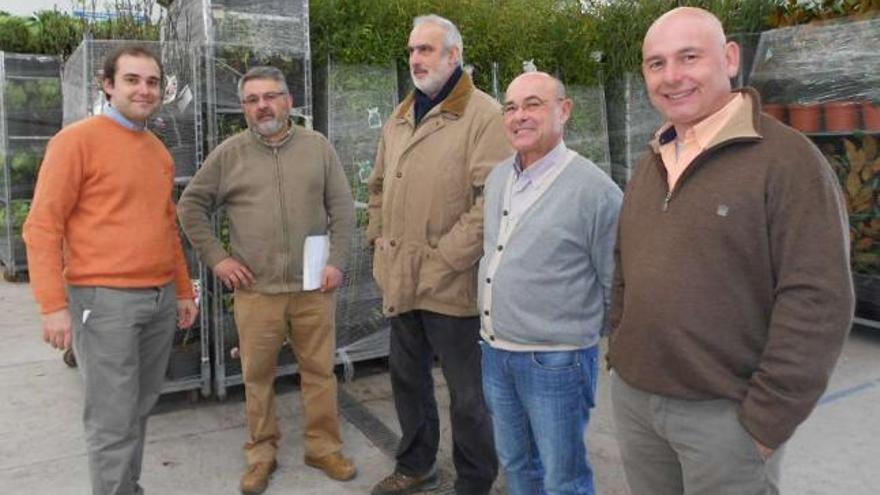 Emilio Estévez, Santos Rodríguez, Jorge Santoro, José Cosmed y Juan C. Vicente, ante los &quot;carrys&quot;.  // E.G.