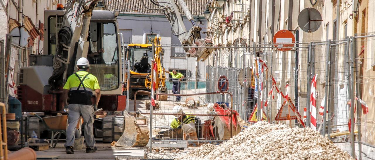 Reanudan las obras en el barrio de Els Clots.