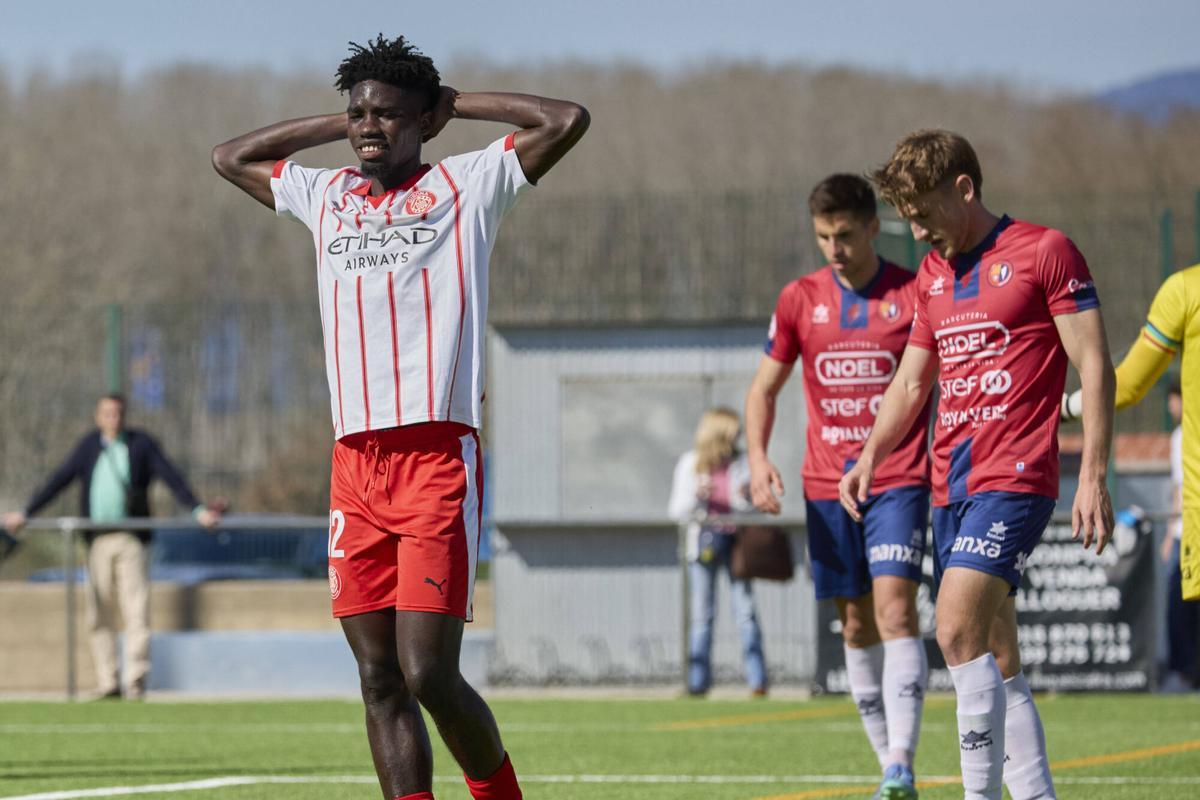 20260222 Futbol Girona B - Olot a Vidreres