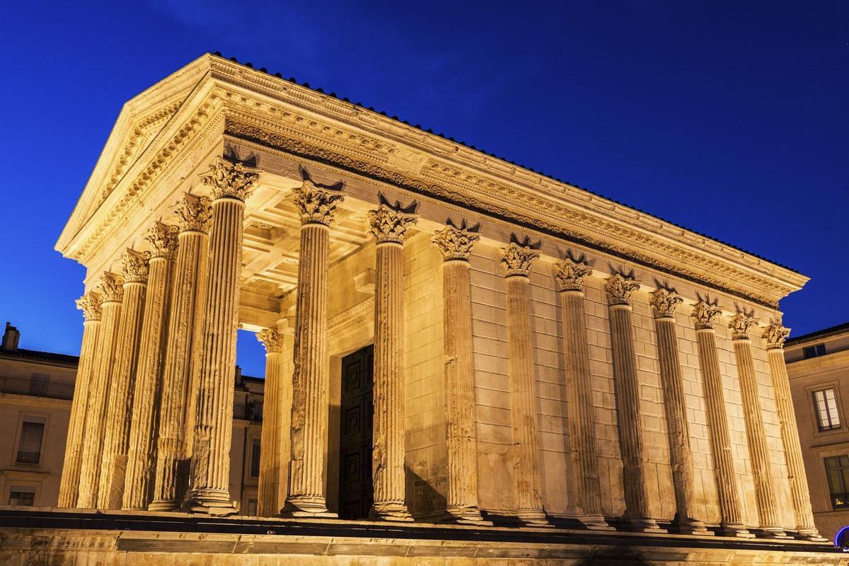 La Maison Carrée de Nimes, Francia