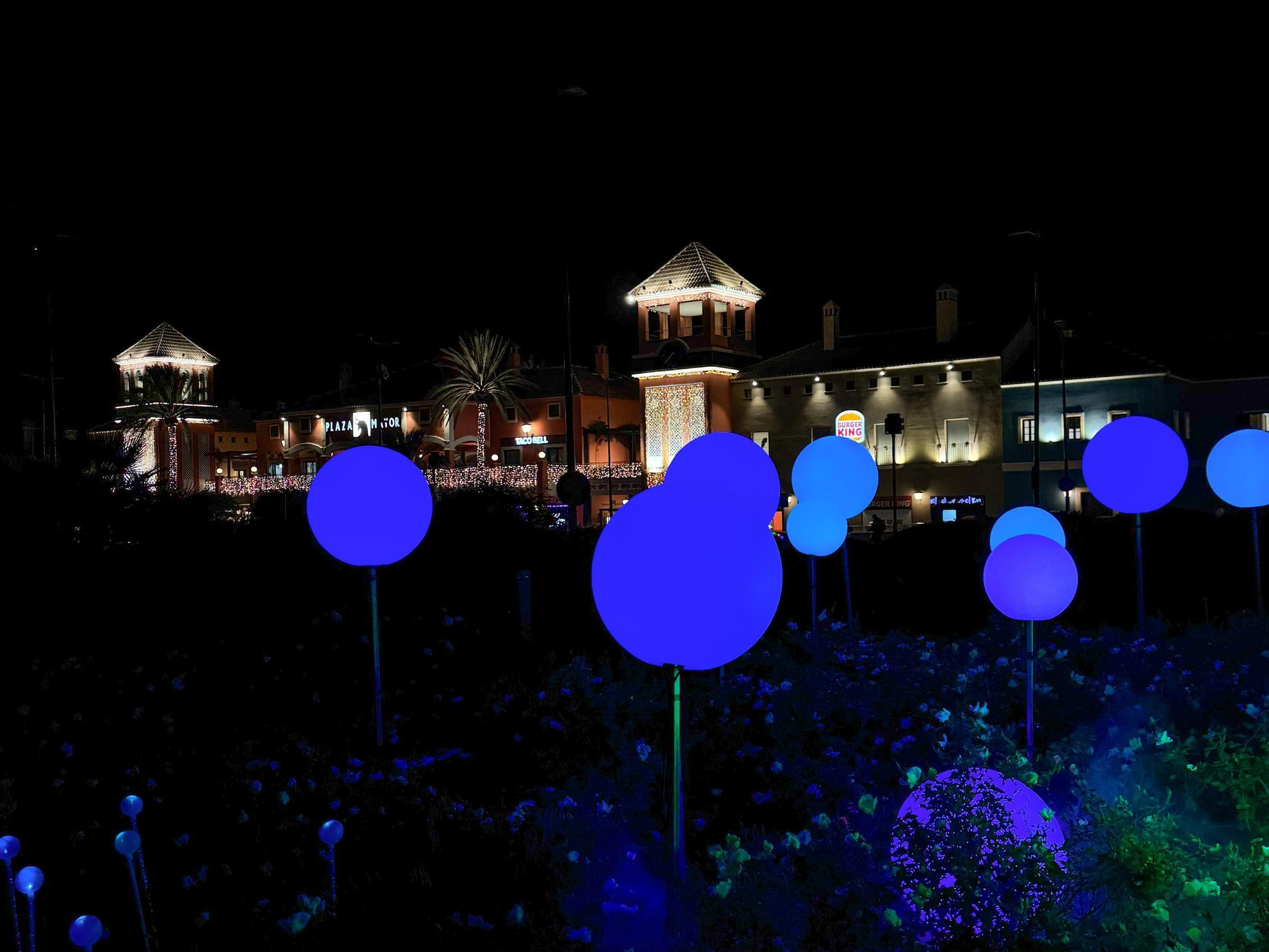 Plaza Mayor da la bienvenida a la Navidad con varias novedades, como los Jardines Encantados