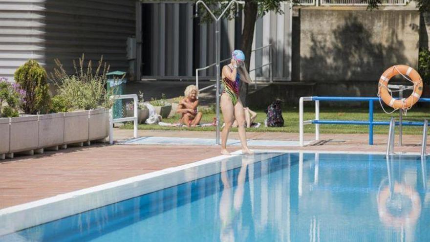 La venta anticipada para las piscinas municipales empieza mañana con un 5% de descuento