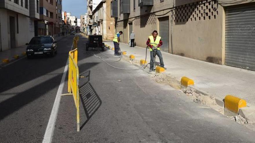 Carlet elimina los bolardos