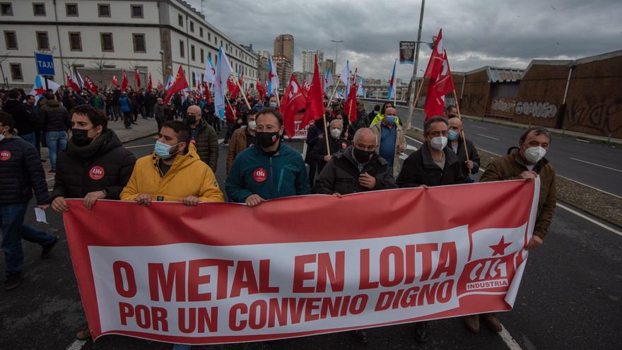 A Coruña móvese polo metal
