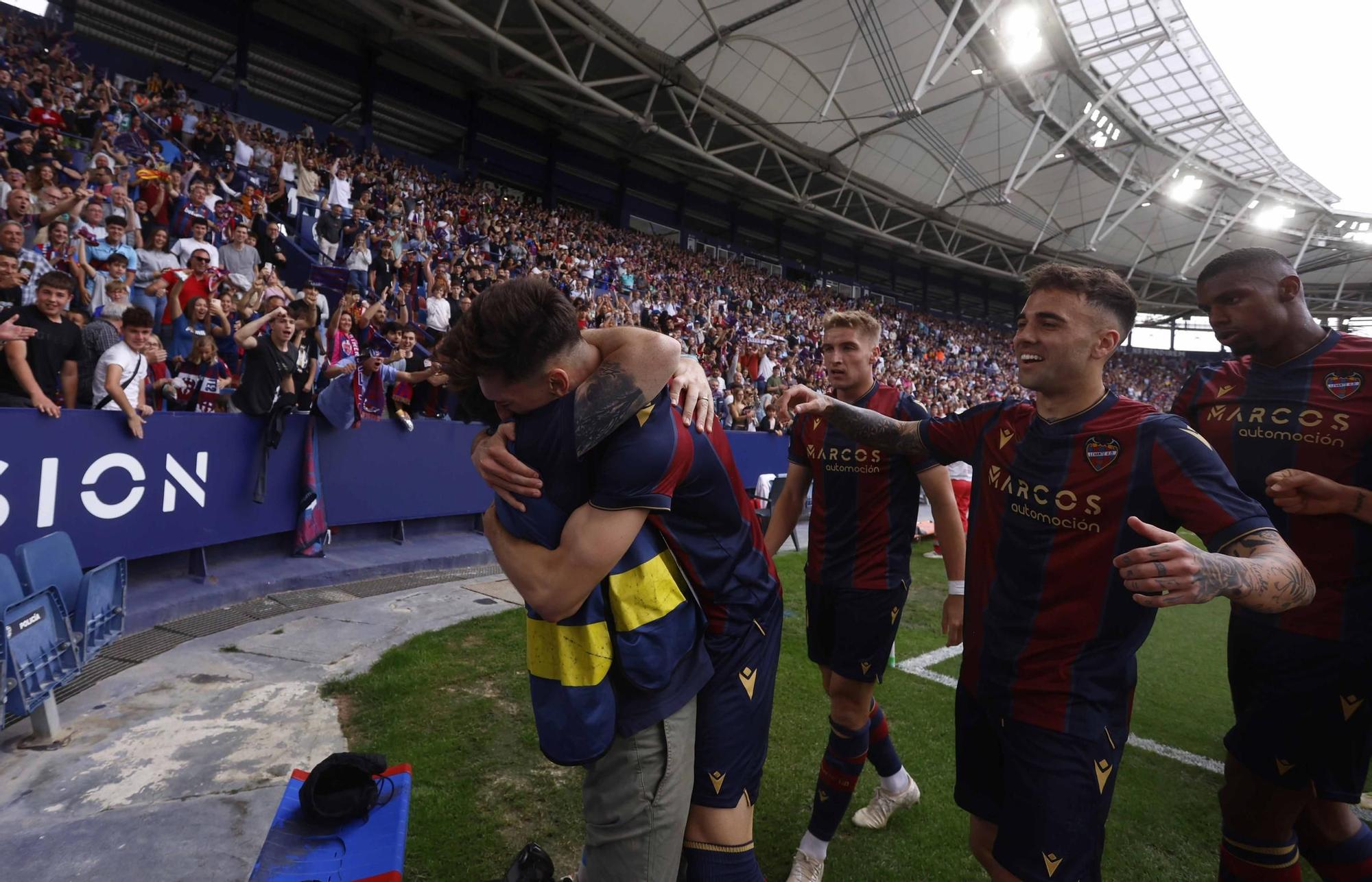 Las mejores imágenes del Levante UD - Deportivo Alavés