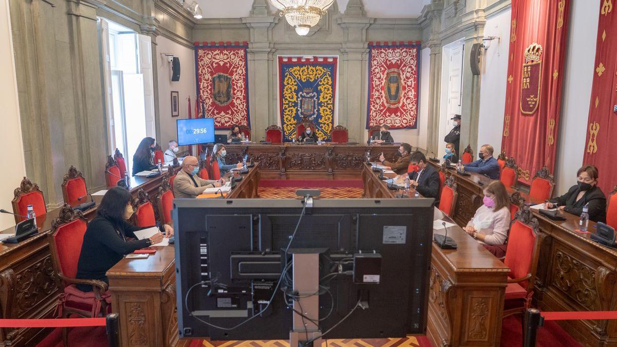 El Pleno de Cartagena, en plena votación.