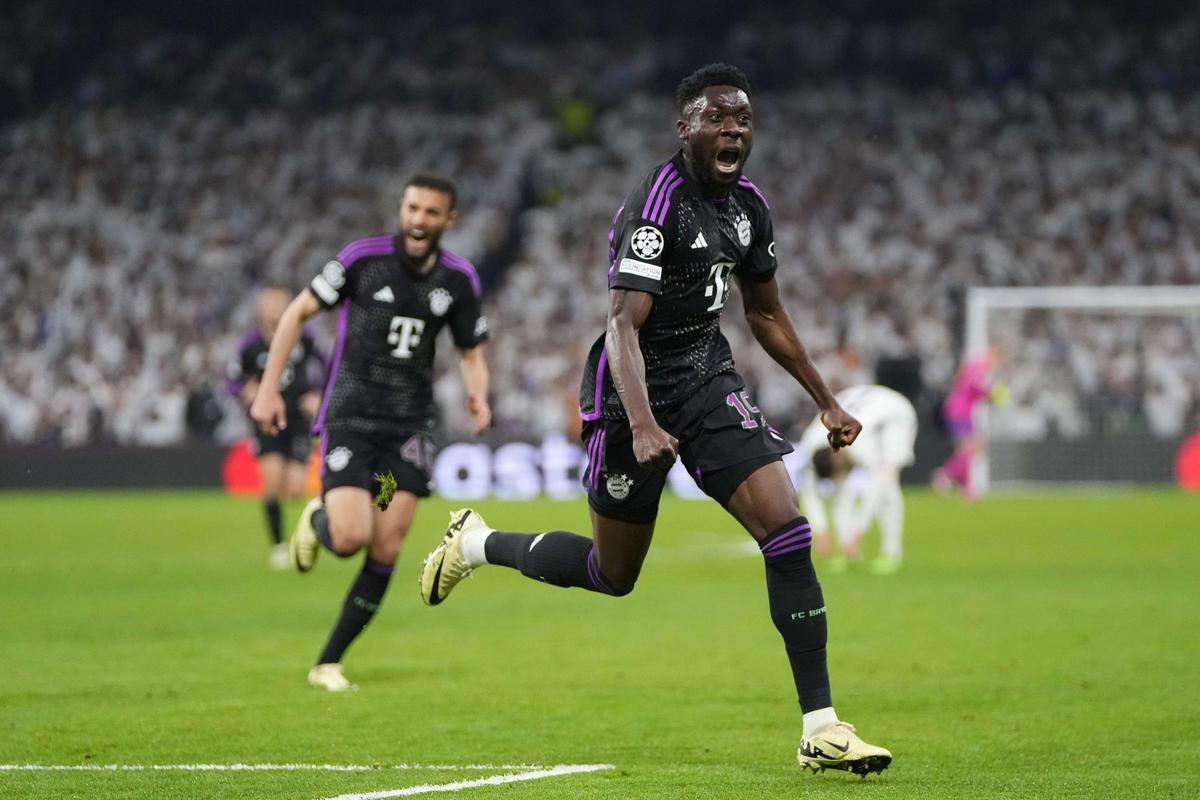 Alphonso Davies celebra su gol ante el Real Madrid.