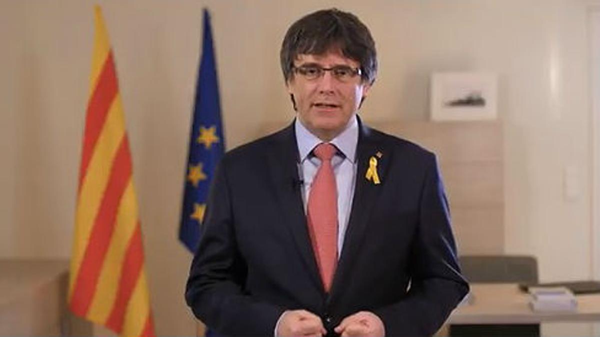 Puigdemont renuncia i assenyala Jordi Sànchez com a president (ES)