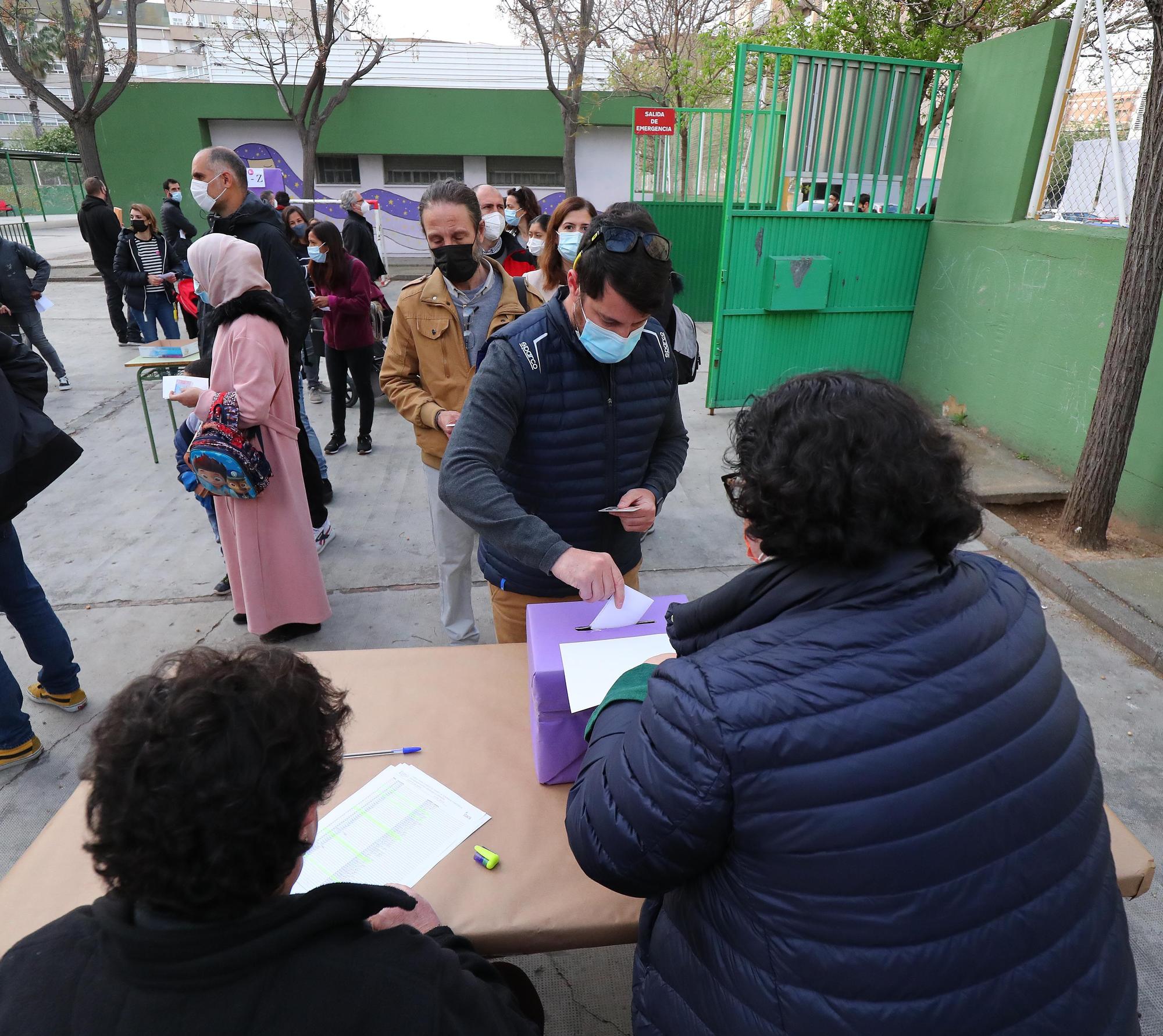 Los colegios retoman la votación de la jornada escolar tres cursos después