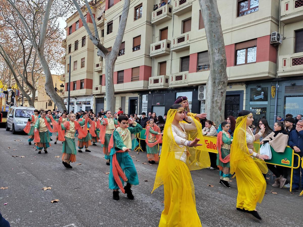 Un ballet en la cabalgata de Reyes de Xàtiva.