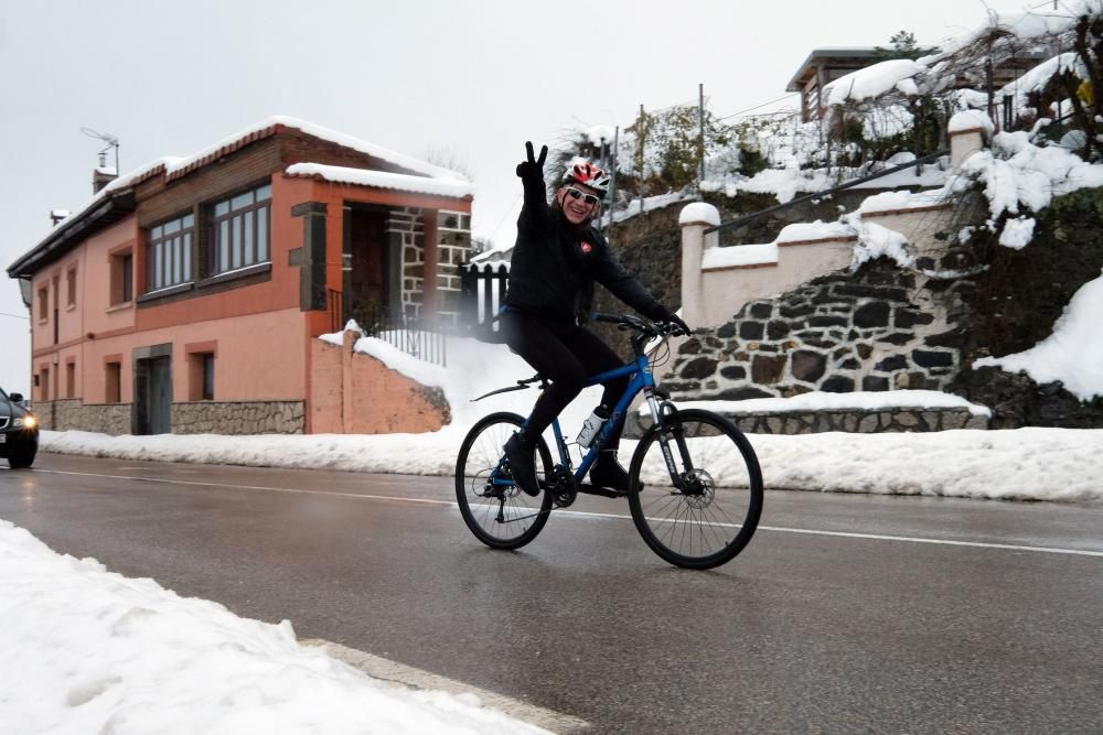 Gran nevada en Pajares el sábado por el temporal de nieve.