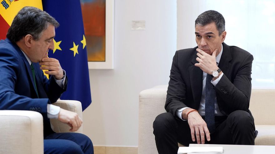 El Gobierno vuelve a llevar al Consejo de Ministros una ley de secretos oficiales que deja fuera el 23F