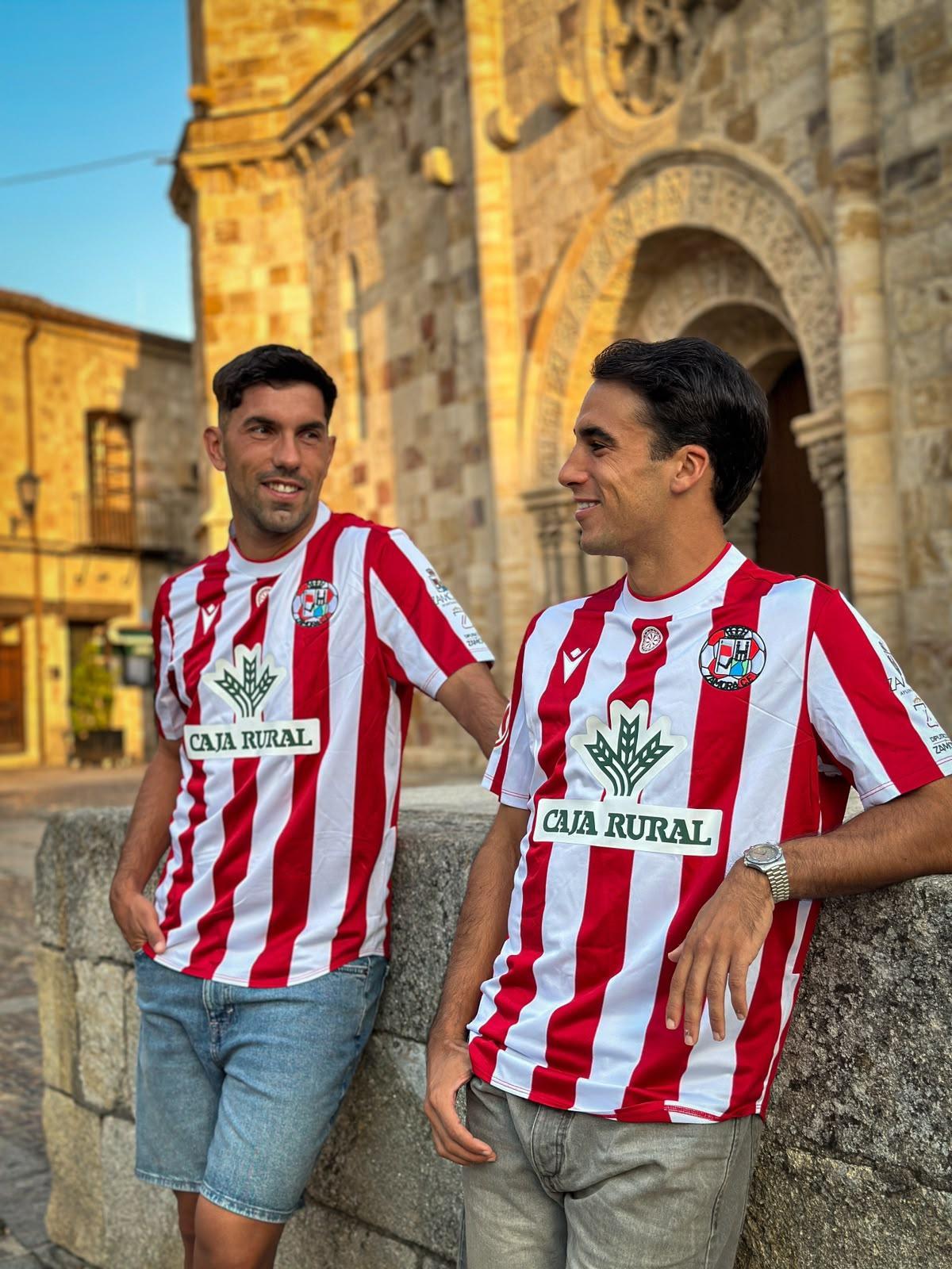 Así son las nuevas camisetas del Zamora CF: primemra, segunda y tercera equipación