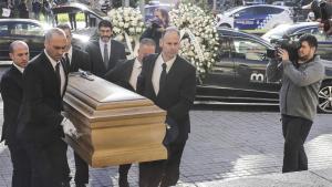 La llegada del féretro al funeral