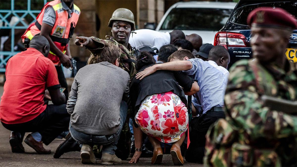 Al menos 15 muertos en el atentado terrorista de Nairobi