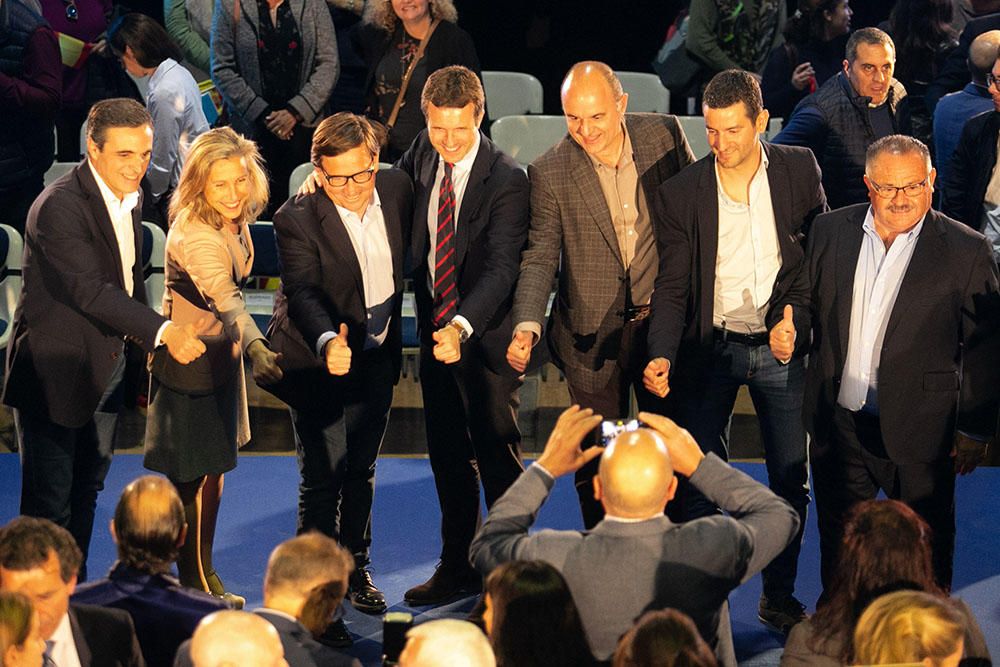 700 personas acuden al mitin que Pablo Casado, el candidato del PP a la presidencia del Gobierno, ofreció en el Recinto Ferial de Ibiza.