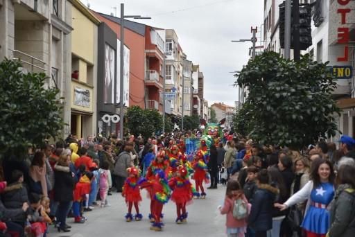 El centro de salud, en e punto de mira del Entroido de O Grove. // Muñiz