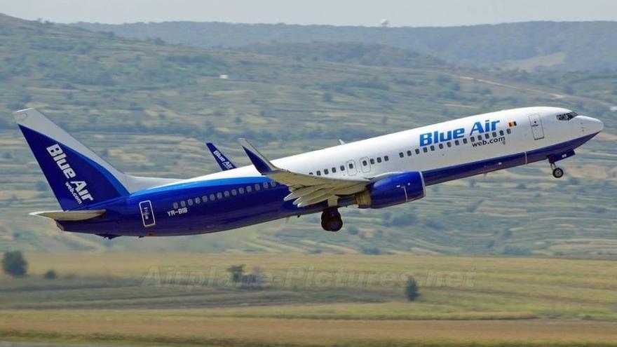 Los vuelos de Blue-Air obligan a variar la operativa del aeropuerto