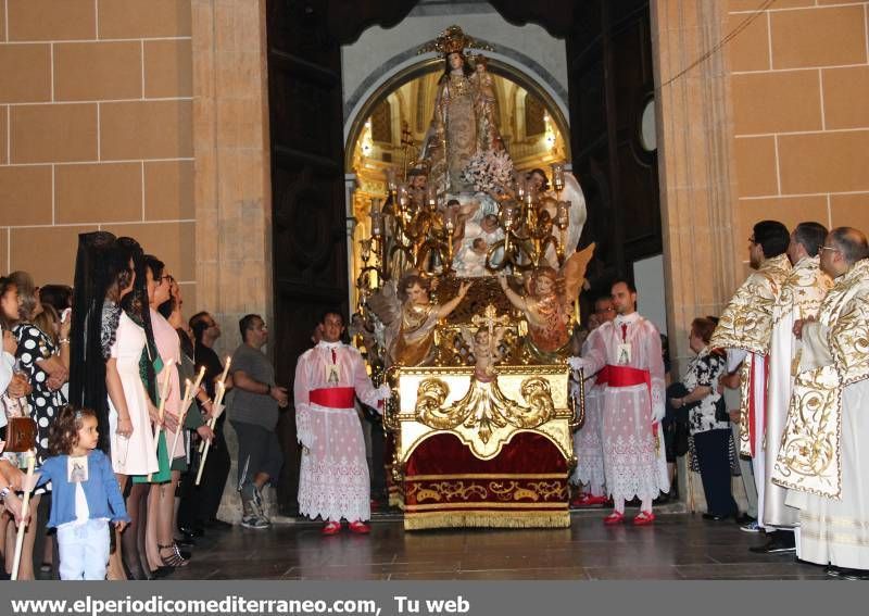 GALERIA FOTOS: Procesión de las Rosarieras en Vila-real