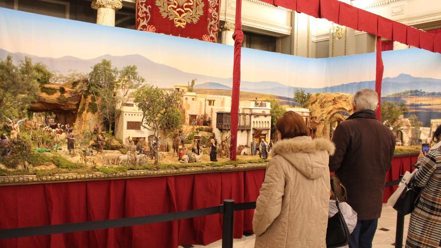 Así es el belén del Ayuntamiento de València en el Salón de Cristal