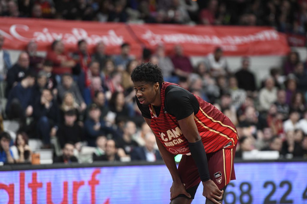 Todas las imágenes del partido del UCAM Murcia contra el Bàsquet Girona