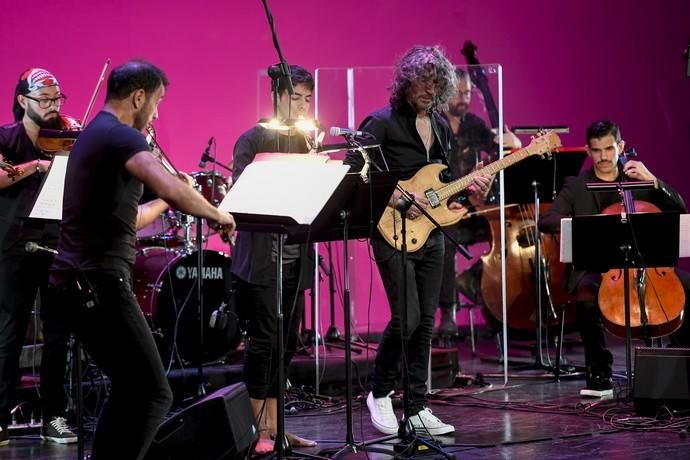 20-04-19 GENTE Y CULTURA. AUDITORIO ALFREDO KRAUS. LAS PALMAS DE GRAN CANARIA. Concierto Bach Rock. Clausura del International Bach Festival 2019 con un concierto de la orquesta del festival y el guitarrista Iñaki Antón, de Extremoduro  | 20/04/2019 | Fotógrafo: Juan Carlos Castro