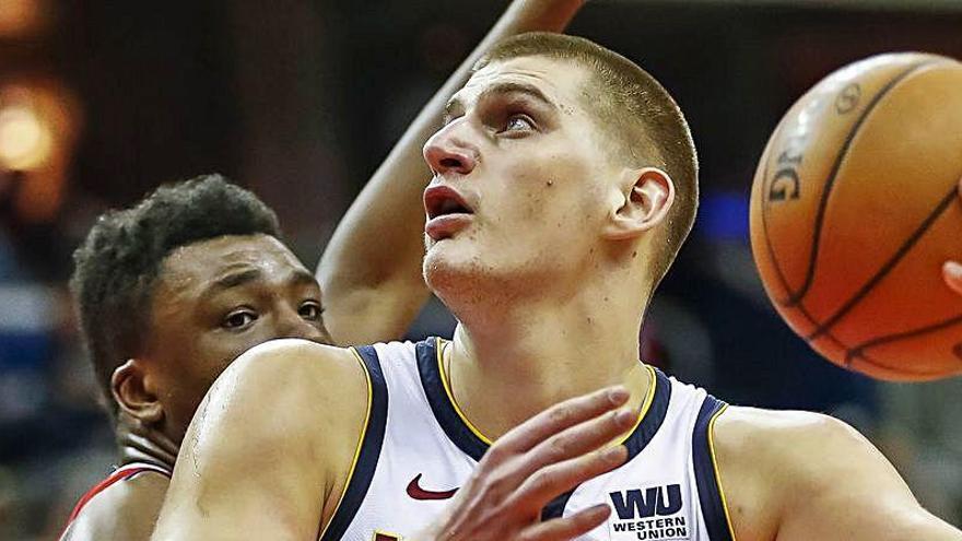 Jokic tendrá que retrasar su reincorporación a los Nuggets.