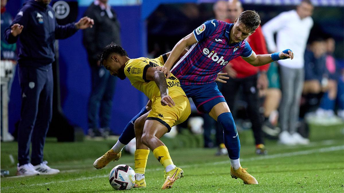 Resumen, goles y highlights del Eibar 1 - 0 Lugo de la jornada 14 de LaLiga Smartbank