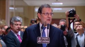 Mariano Rajoy dóna per fet que Pedro Sánchez busca la seva investidura i assegura que ara s’han de tenir converses discretes per conèixer la disponibilitat de cada un.
