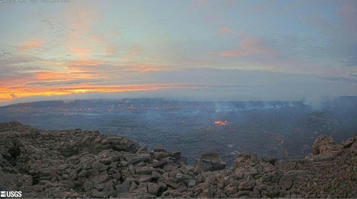 El volcán Mauna Loa (Hawái) entra en erupción por primera vez en 40 años