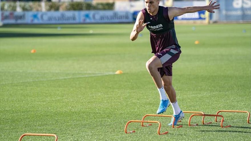 El Villarreal cambia de fase y entrenará en tres grupos de 10