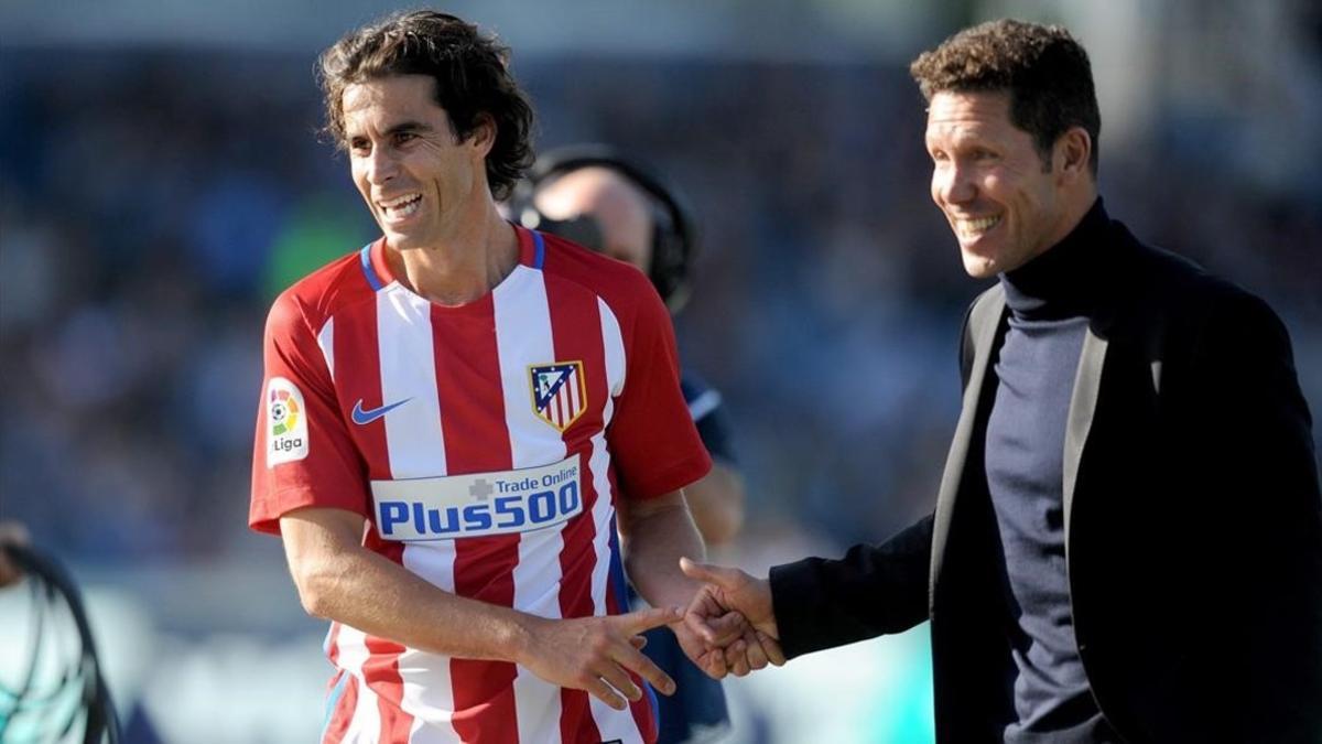 Simeone y Tiago, durante el partido disputado por el Atlético contra el Melbourne Victory en Australia