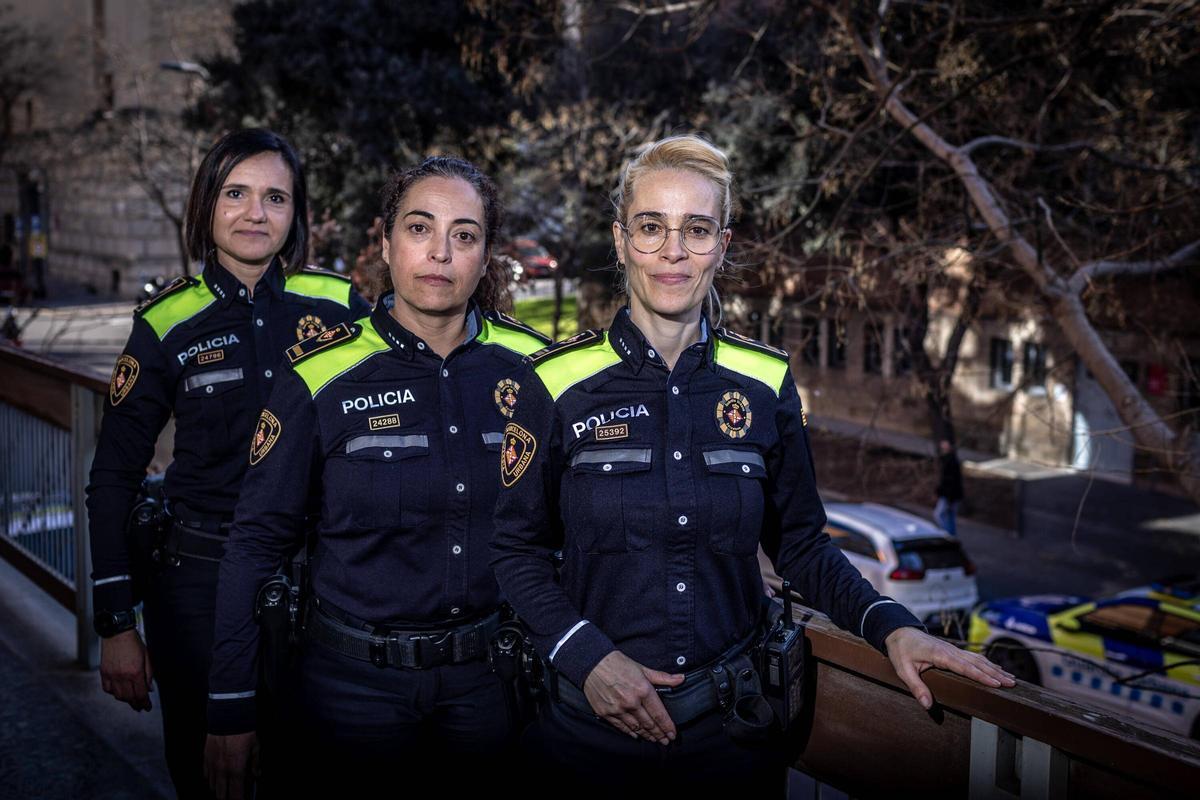 Mercedes Carballo, Begoña García y Noelia López; intendentas e inspectora de la Guardia Urbana de Barcelona
