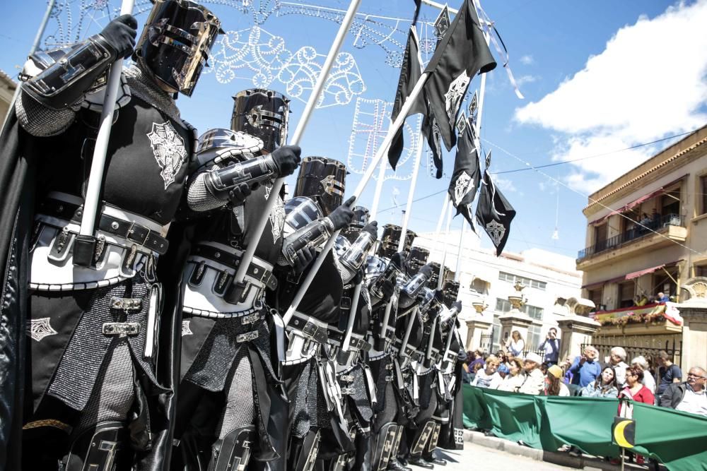 La comparsa Labradores presenta un boato muy participativo y primaveral, y con la interpretación del pasodoble Sueños Festeros logró emocionar al numeroso público