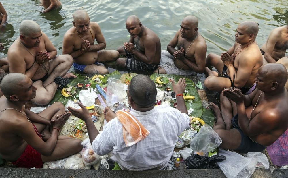 Ritual del 'trapan' a l'Índia